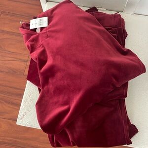 New Lou & grey sweat suit